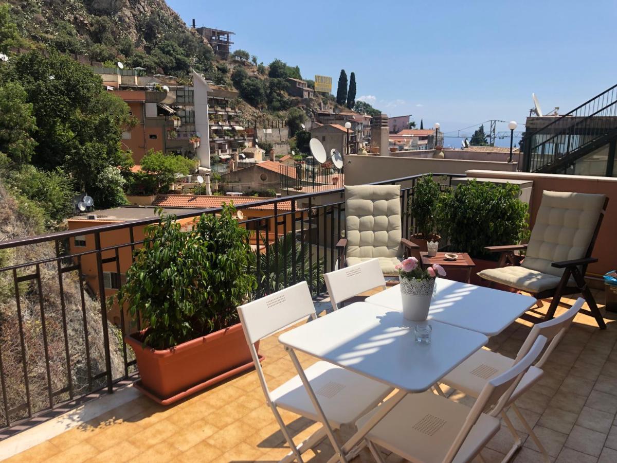 Apartamento La Casa Di Andrea Taormina Exterior foto